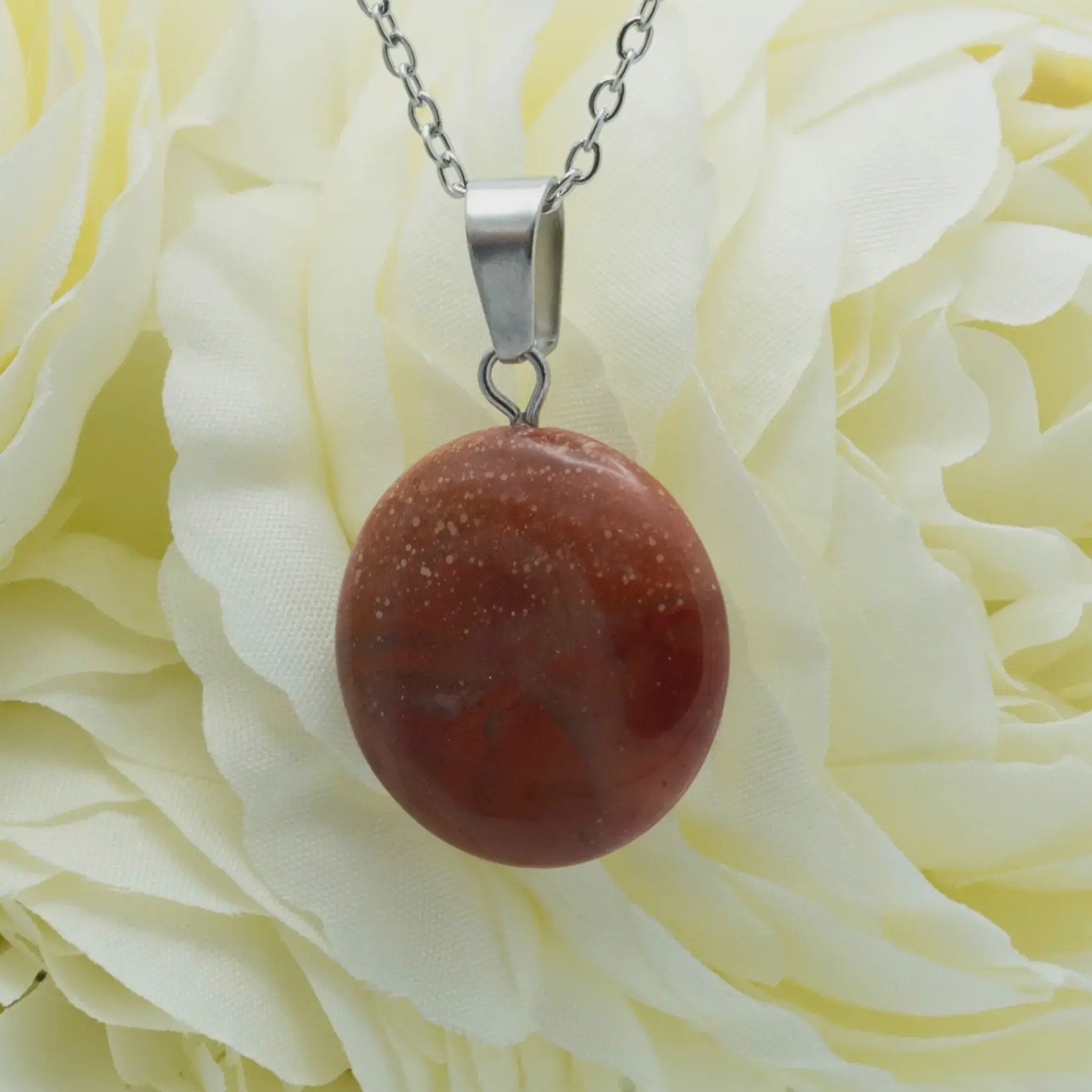 آویز جاسپر قرمز، متریال استیل، طرح دایره، کد H018