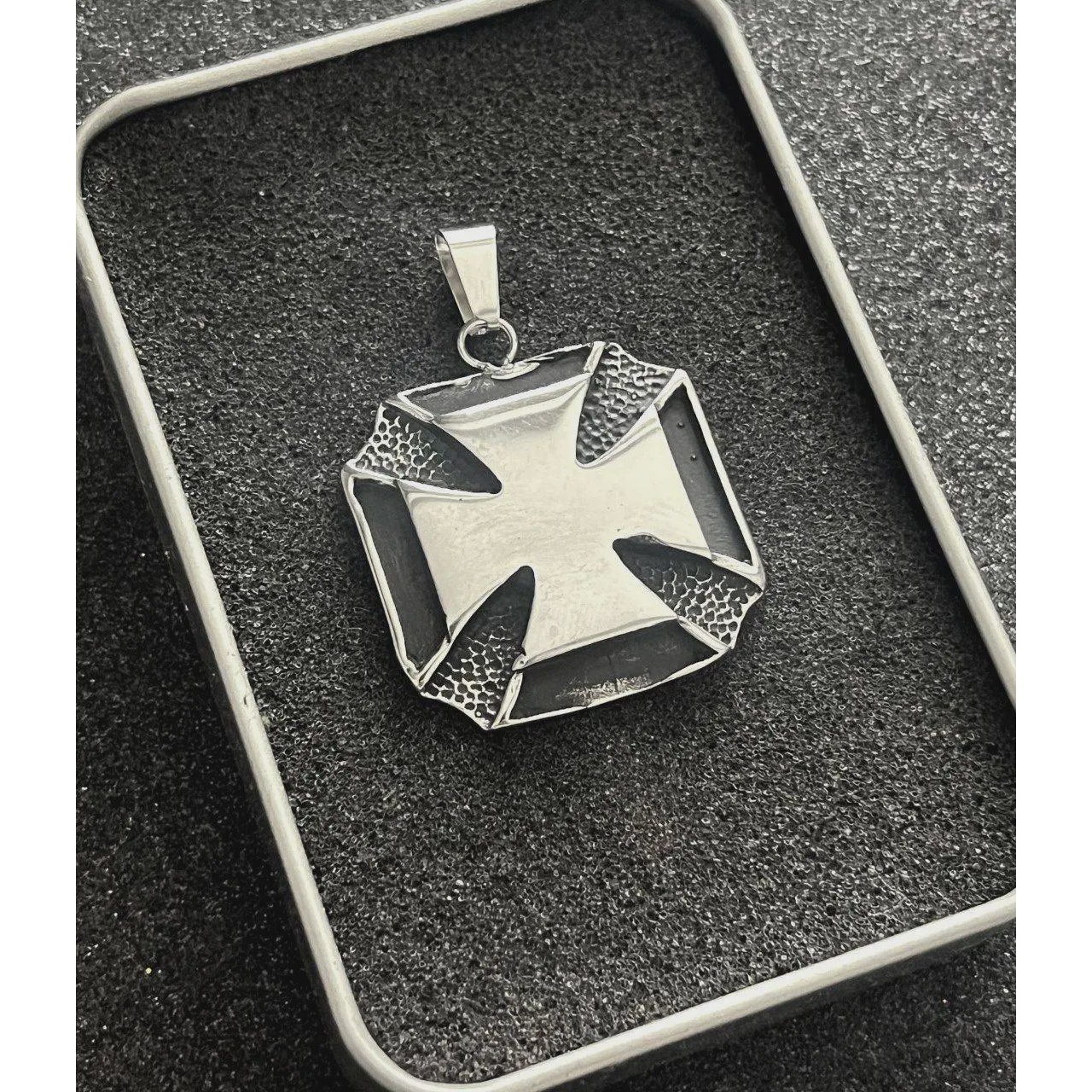 پلاک ironcross sheild