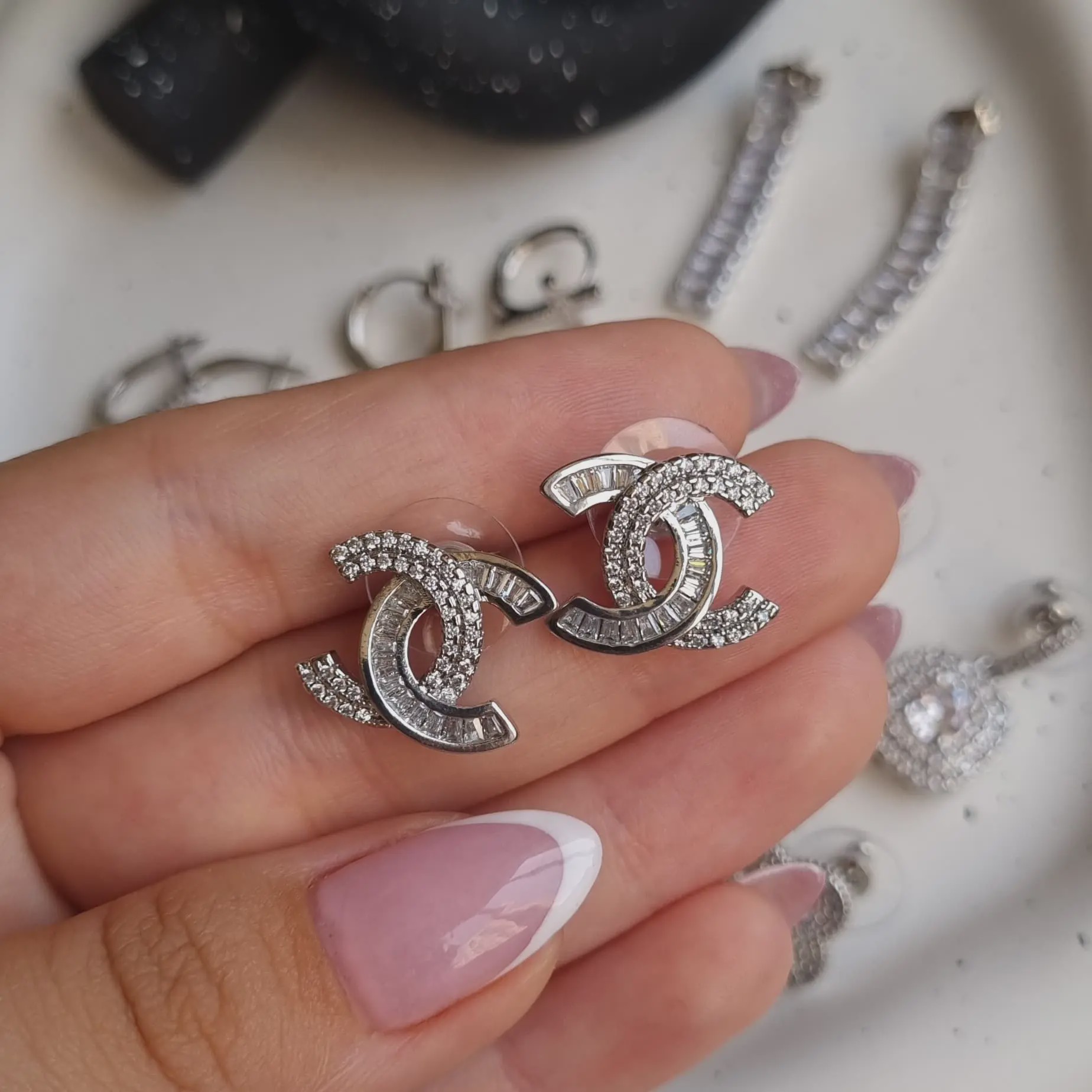 گوشواره جواهری شنل