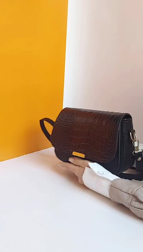 کیف دوشی چرم طبیعی دخترانه و زنانه کد 1018 چرم گاوی