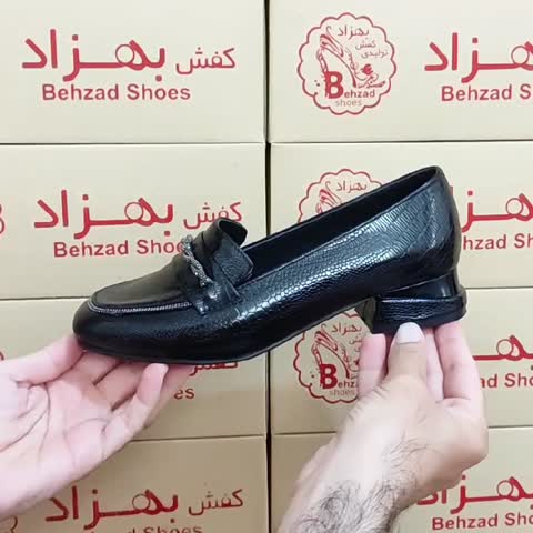 کالج راحتی کفش زنانه دخترانه رنگ مشکی سایز 37 تا 41 زیره رافیک پاشنه 3 سانتی رویه ورنی سبک و راحت