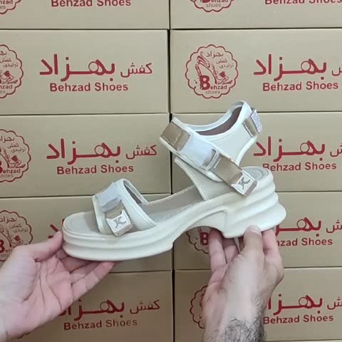 صندل تابستانی زنانه دخترانه رنگ کرم سایز 37 تا 40 زیره پیو لژ 5 سانتی رویه راشل سبک و راحتی