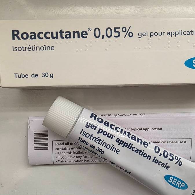 ژل موضعی ضد جوش ایزوترتینوئین راکوتان Roaccutane