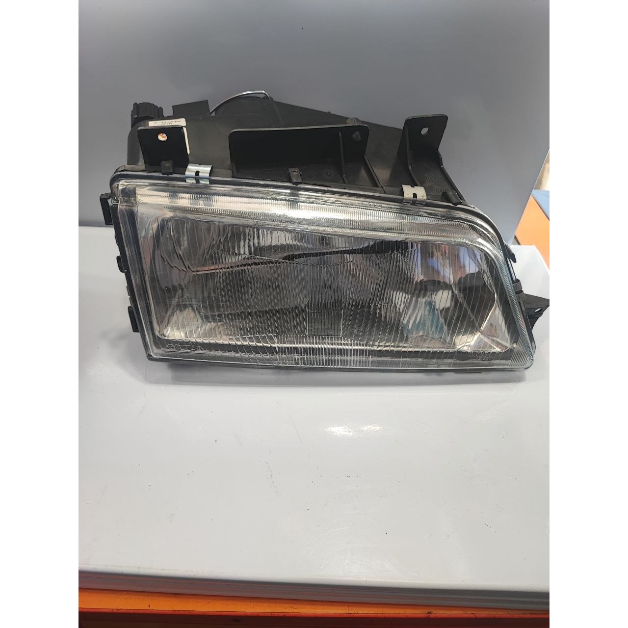 چراغ جلو 405 راست