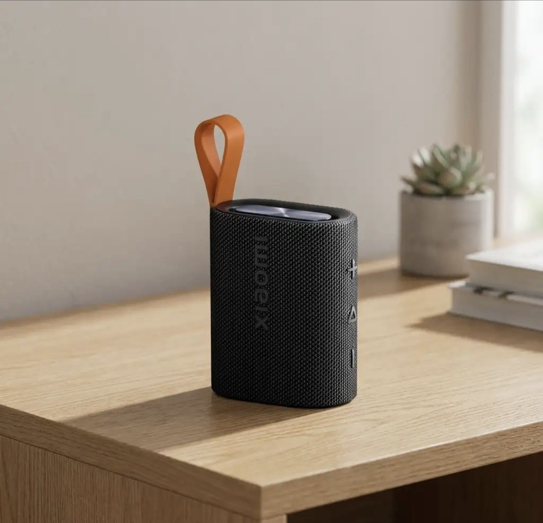 اسپیکر بلوتوثی قابل حمل شیائومی مدل Sound Pocket، با توان خروجی 5 وات و نسبت سیگنال به نویز 70 دسی بل