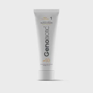 ضد آفتاب بی رنگ ژنوبایوتیک مدل Sunogen با SPF 50 مناسب پوست چرب و مختلط حجم 50 میلیلیتر