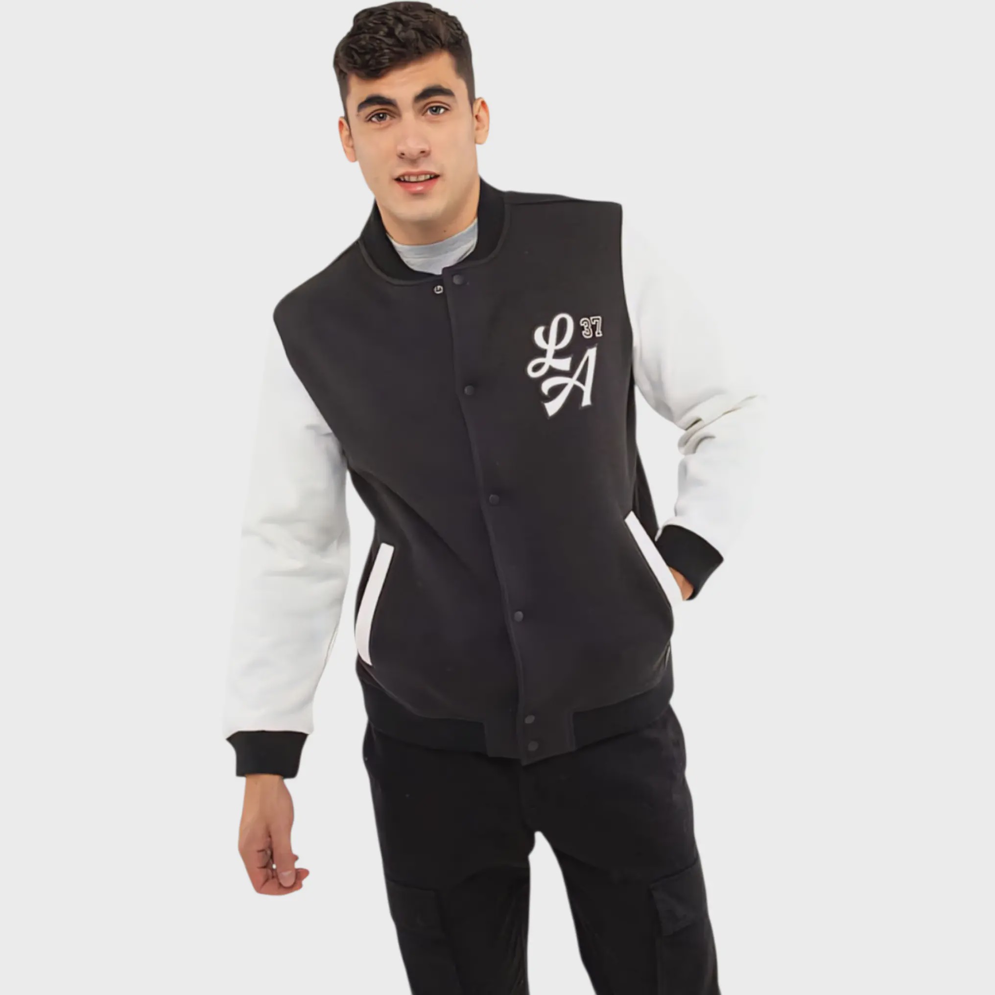 بامبرجکت مشکی داخل خز از pull bear کد 127