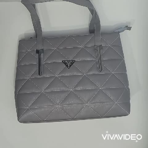 کیف دستی PRADA + اشانتیون یک عدد کیف آرایشی