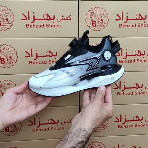 کتونی بند فنری پسرانه سایز 37 تا 40 رنگ سفید مشکی زیره کپسولی لژ 3 سانتی کفی طبی رویه بافت خارجی سبک و راحت