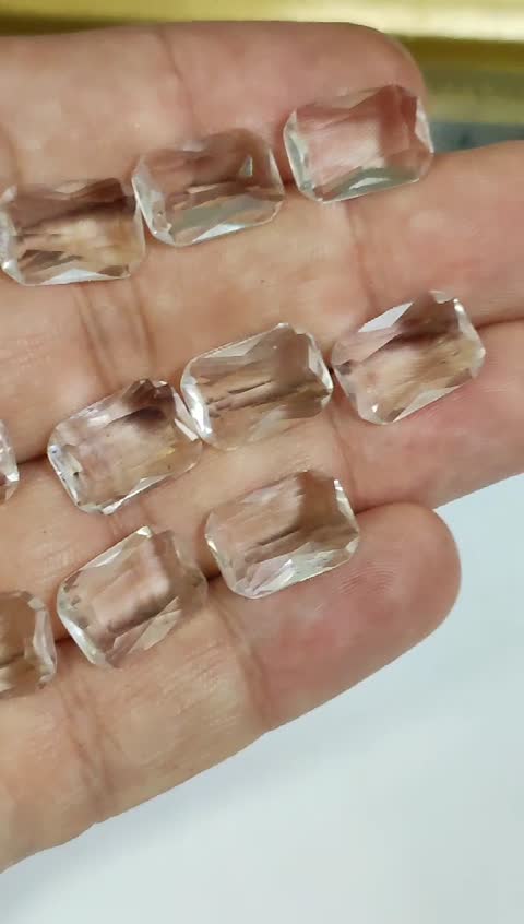    کریستال کوارتز مشابه موزانایت و زیرکن و در نجف تراش جواهری باگت