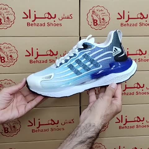 کتونی آدیداس سه خط مردانه پسرانه سایز 41 تا 44 رنگ سفید آبی زیره کپسولی لژ 4 سانتی کفی طبی رویه بافت خارجی سبک و راحت