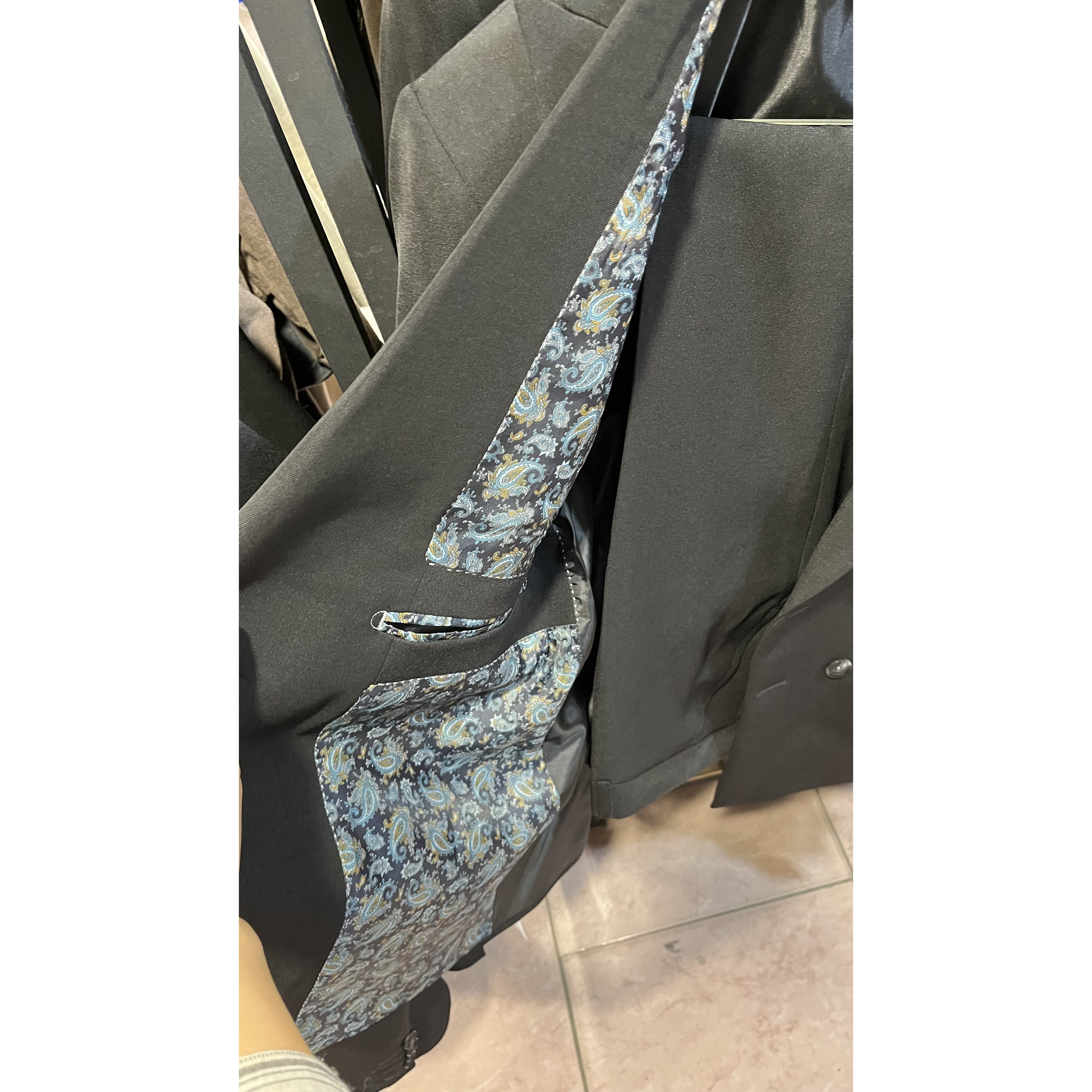 کت شلوار مردانه رنگ مشکی شش دکمه دبل برست برند massimo dutti