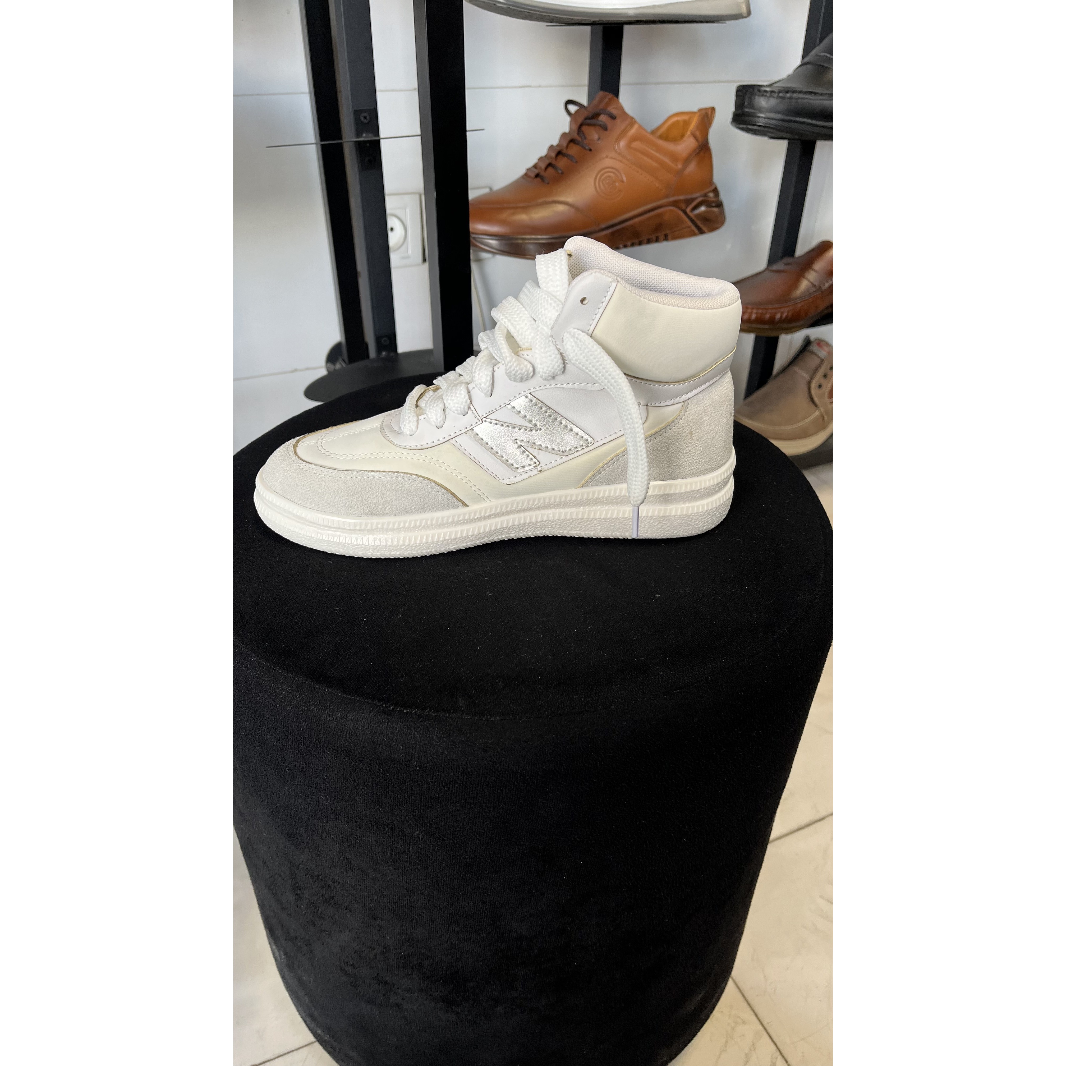 کتانی ساقدار دخترانه و زنانه برند نیو بالانس NEW BALANCE