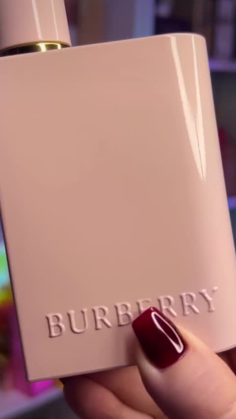 ادکلن زنانه باربری هر (Burberry Her) با حجم دلخواه