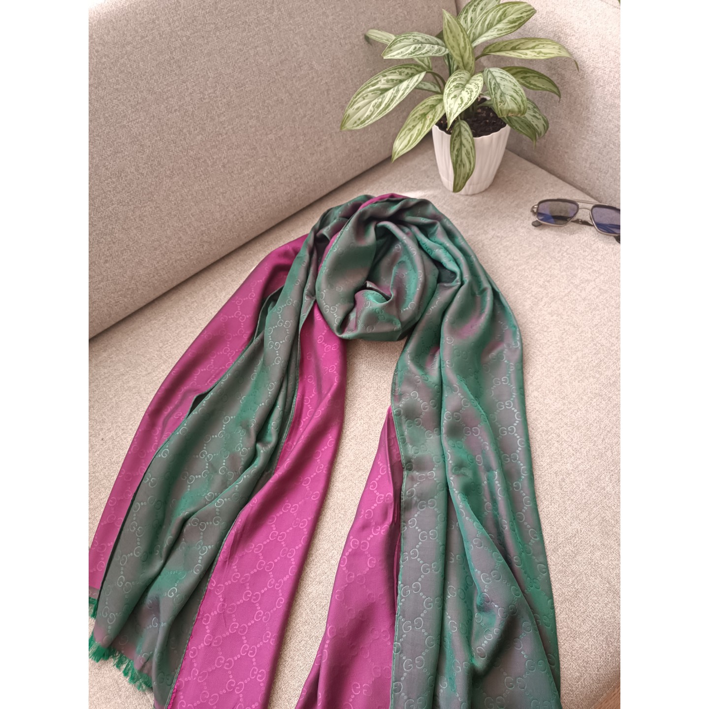 شال بامبو طرحدار گوچی مجلسی زنانه