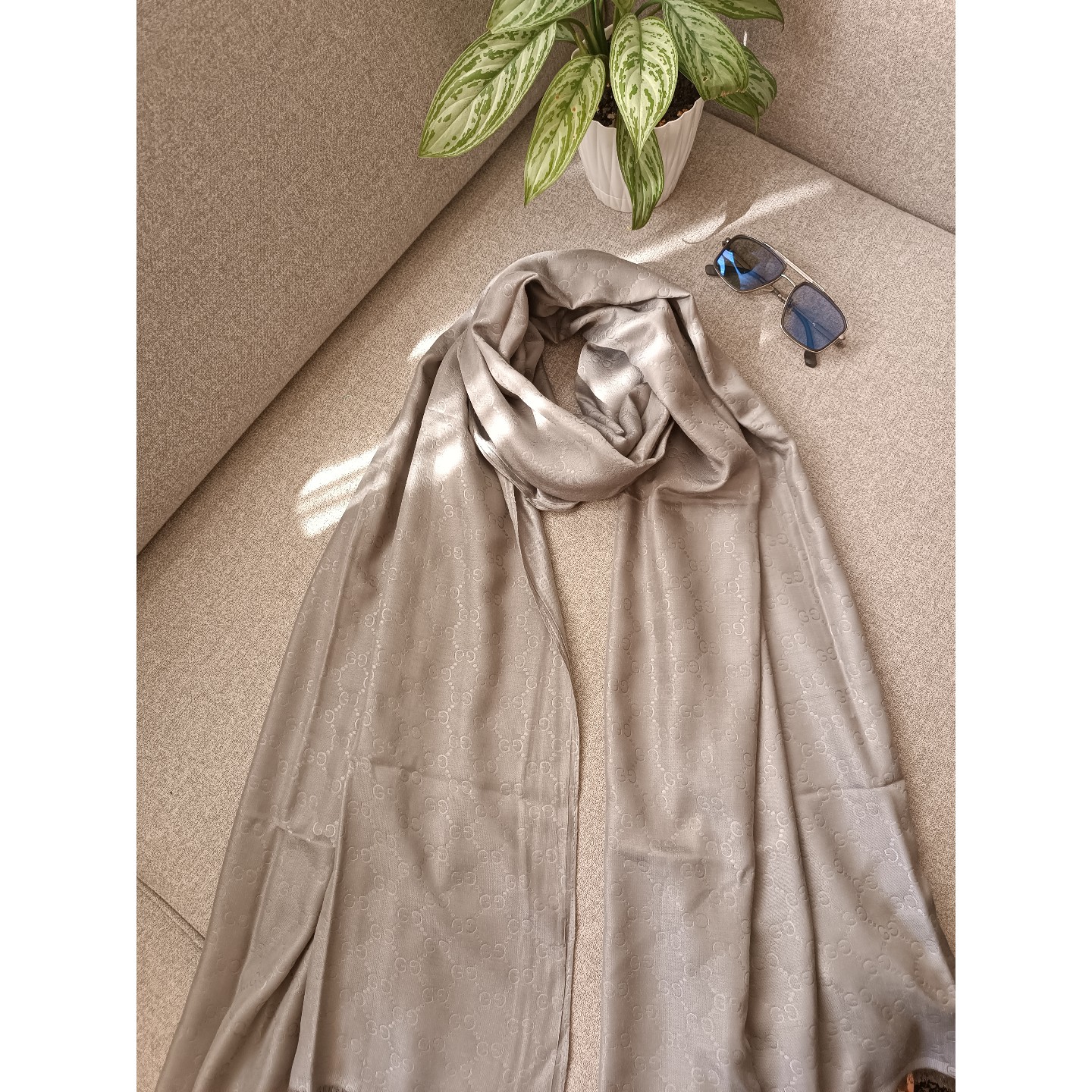 شال بامبو طرحدار گوچی مجلسی زنانه