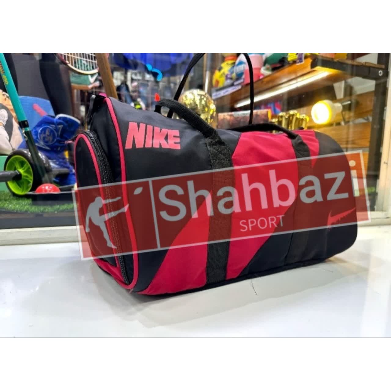 ساک ورزشی وسط رنگی نایک