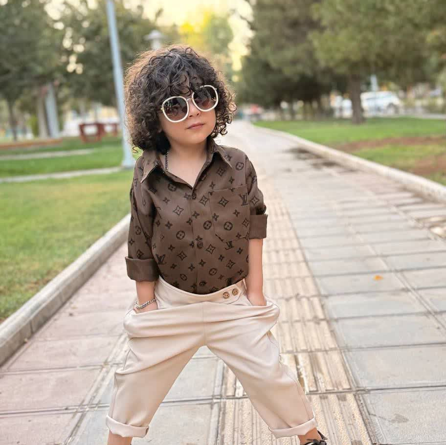 لباس پسرانه مجلسی پیراهن شلوار LV (موجودی چک شود)