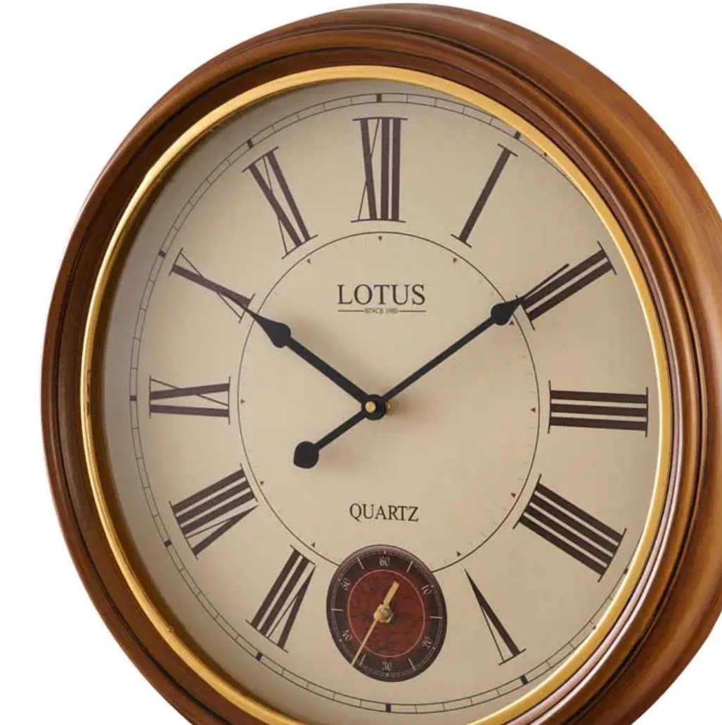 ساعت دیواری چوبی مدل ELWOOD کد W-9042