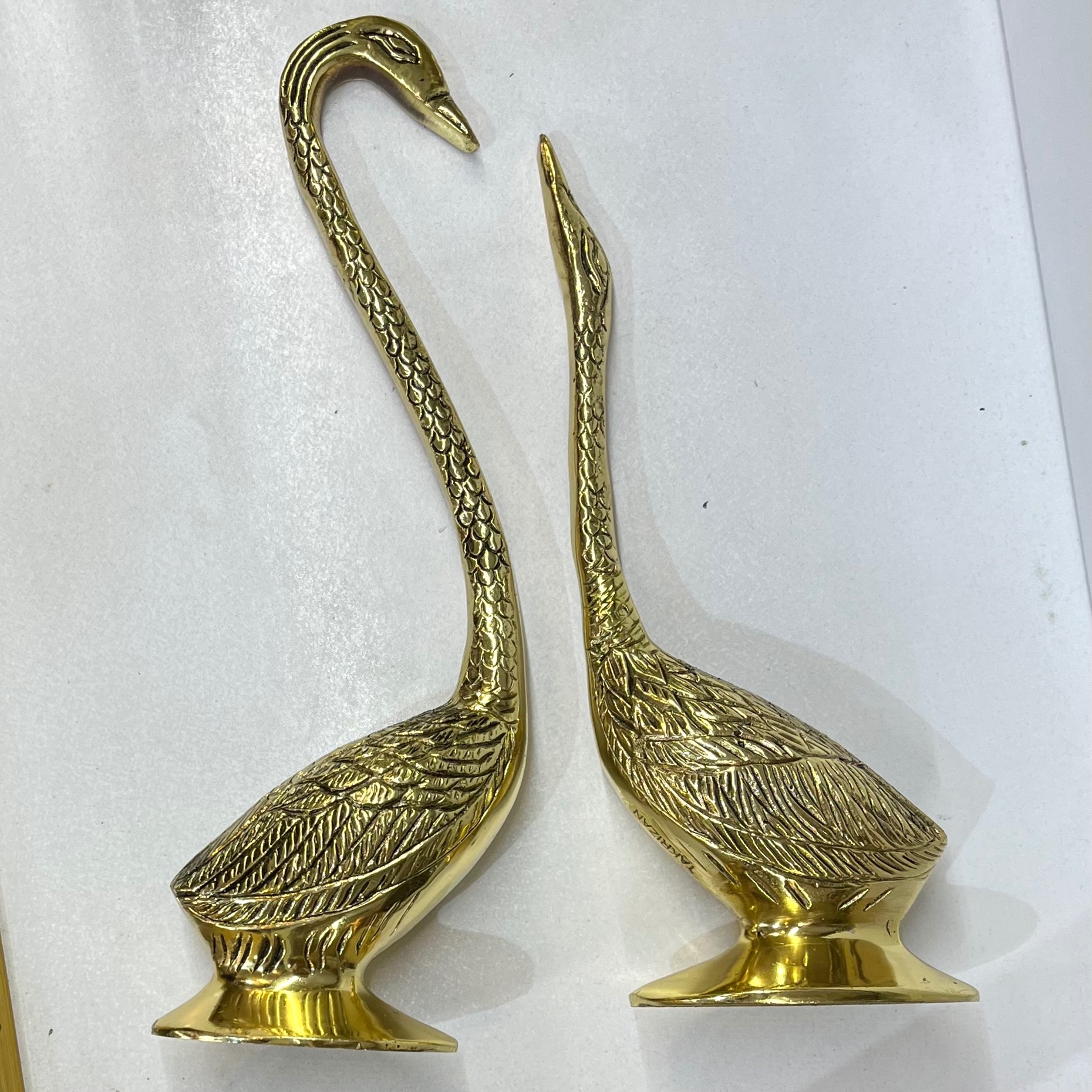 مجسمه تندیس پرنده قو عاشق کوچک جنس برنج(برنز)