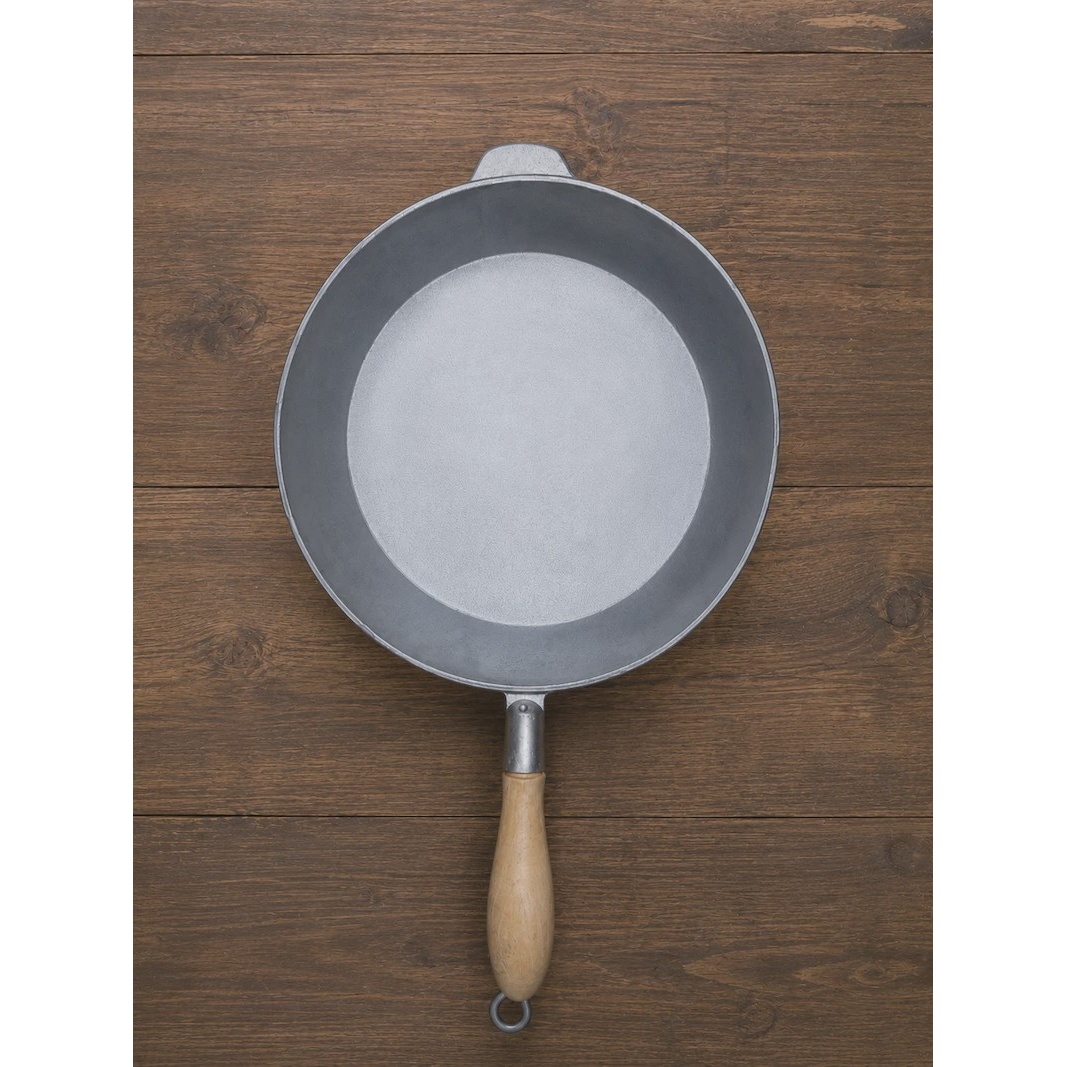 ماهیتابه چدن روسی سایز متوسط