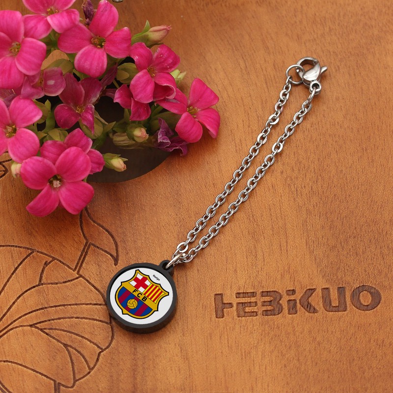 آویز ساعت زنانه ناکسیگو مدل شب تاب طرح بارسلونا کد AW7220