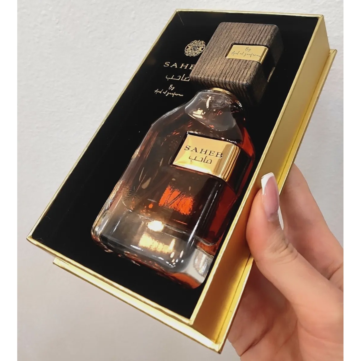 ادکلن صاحبارض الزعفران