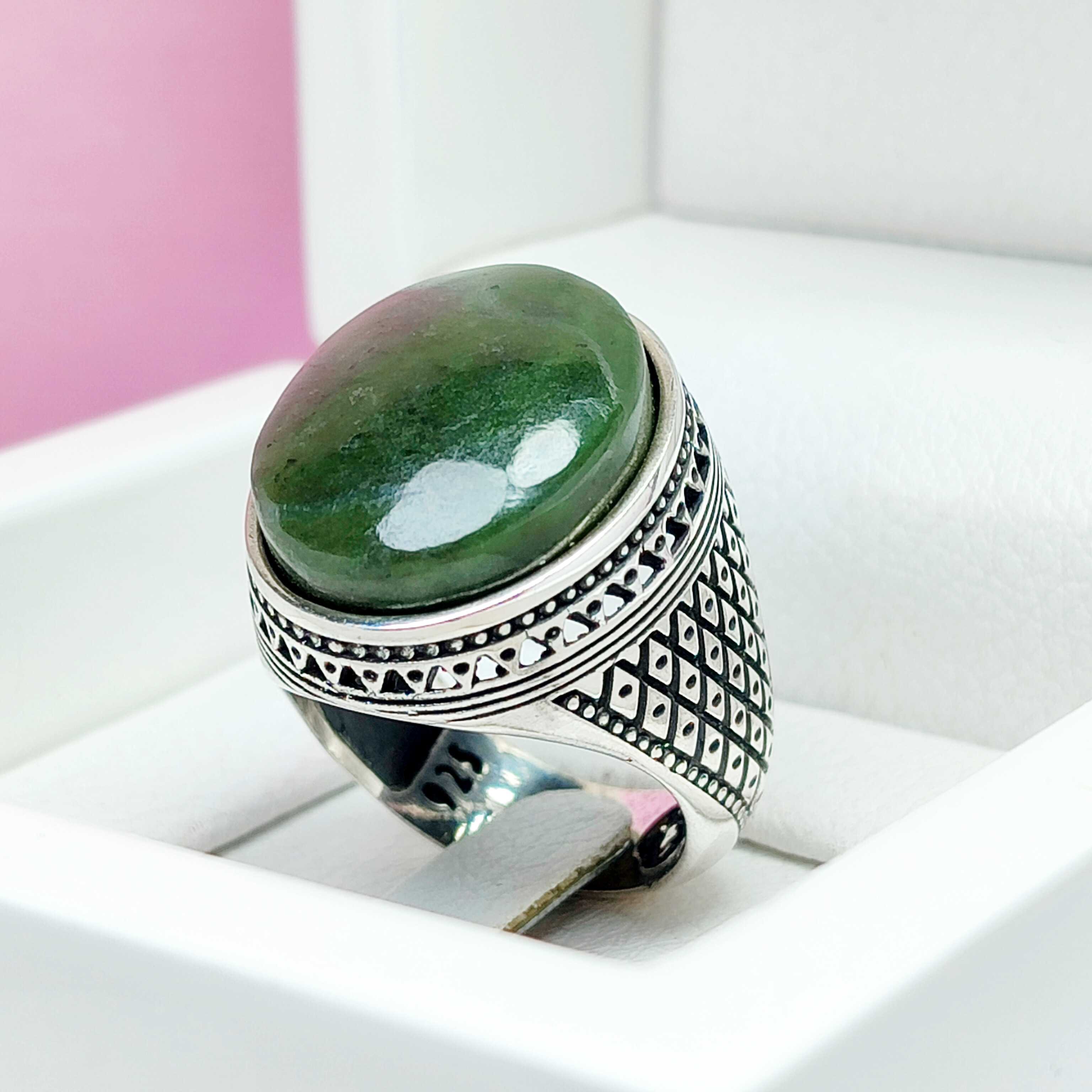 انگشتر مردانه یشم تیره نقره 925
