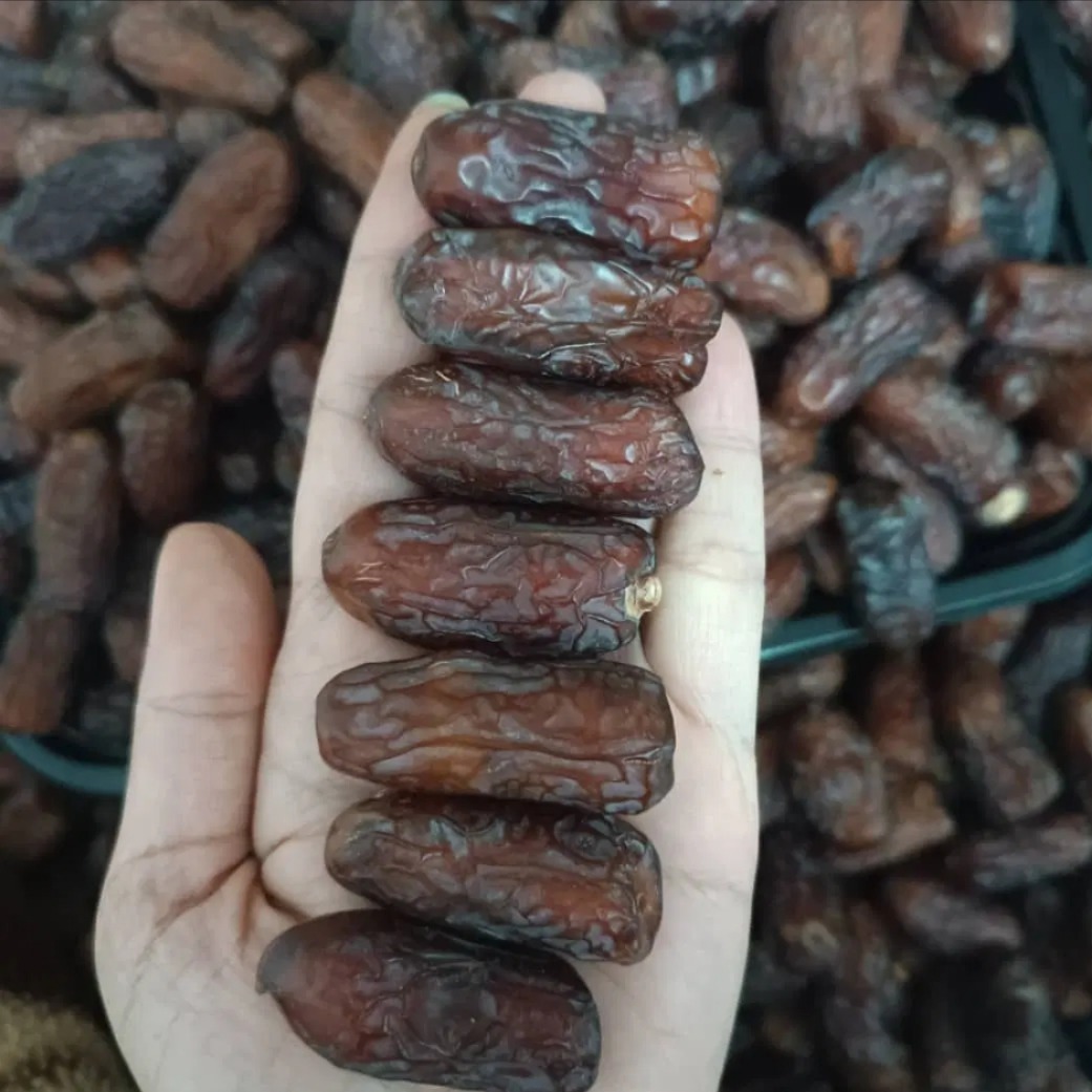 خرما پیارم لوکس 3کیلویی امسالی ارسال رایگان مستقیم از باغدار