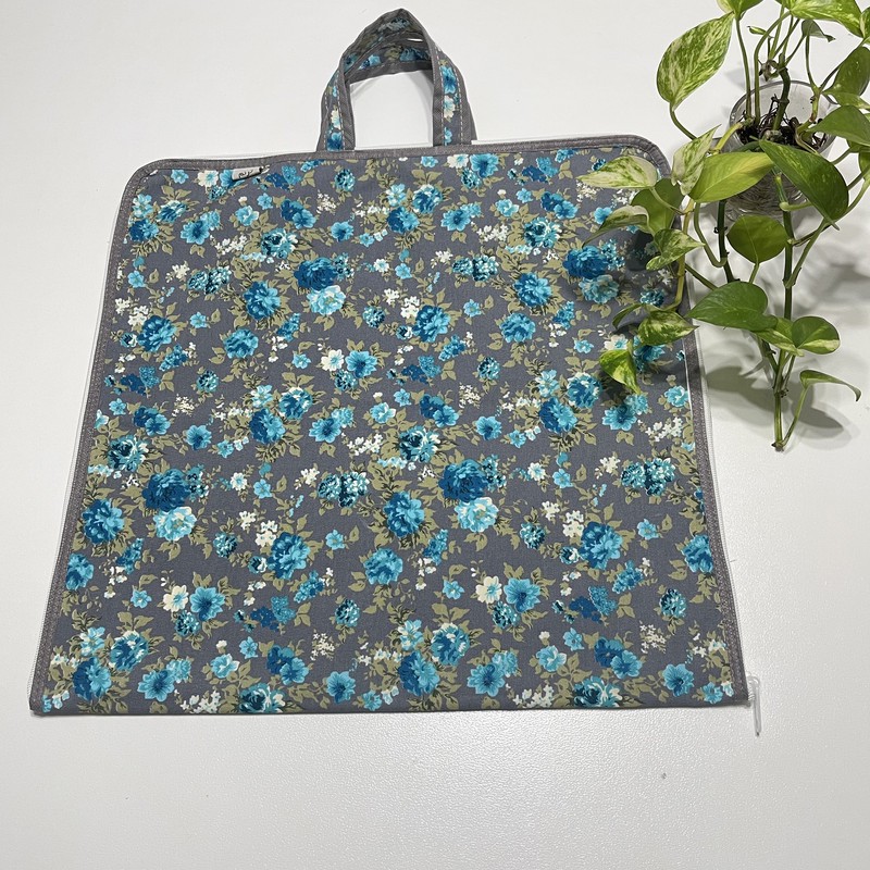 کیسه نان و سبزی ترنم مدل سه لایه کد P 33 ، زیپدار ،سه طرف زیپ ، ابعاد 45*45 سانتیمتر،رنگ ثابت،،دارای دو دسته