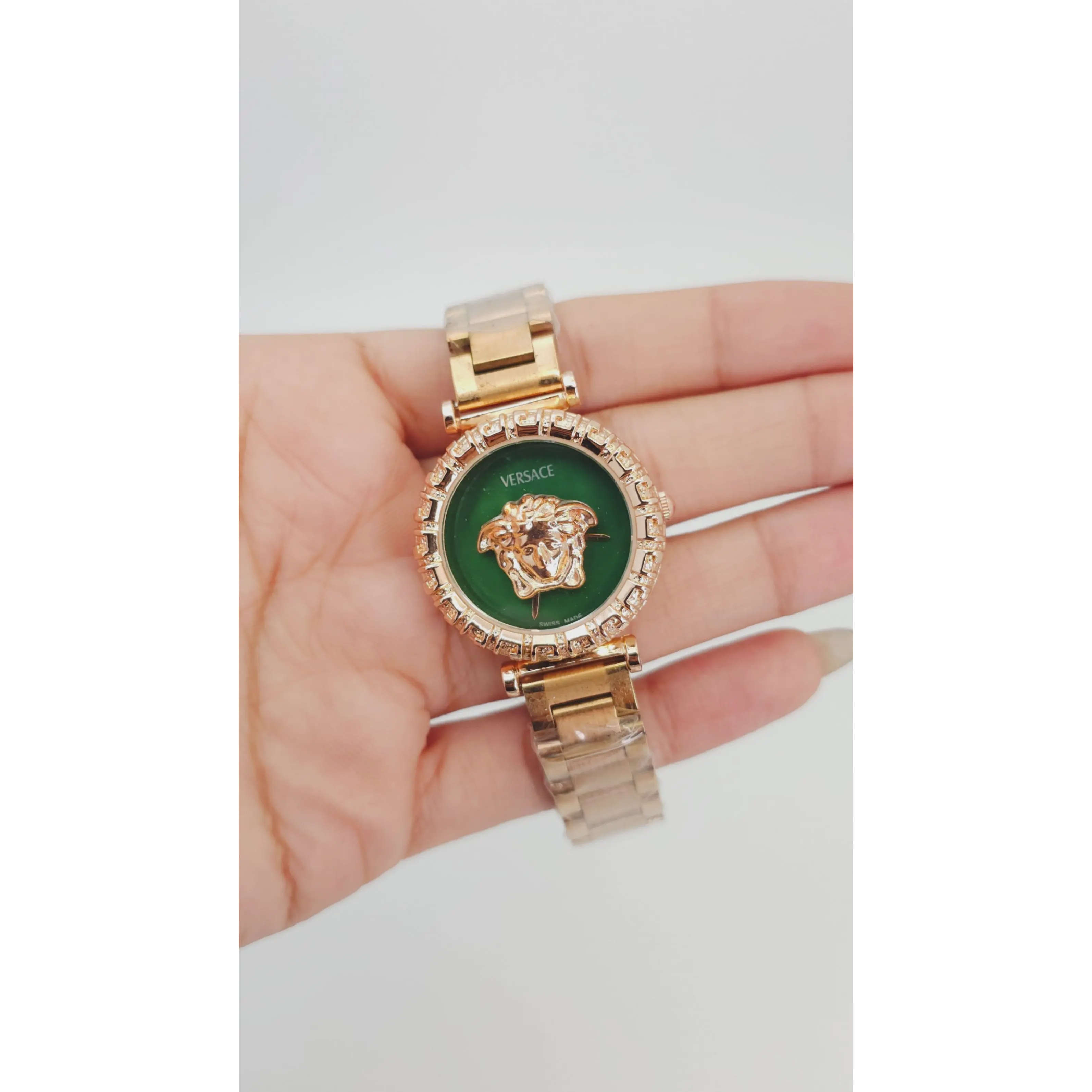 ساعت مچی زنانه ورساچه Versace موتور کوارتز باکیفیت و طراحی زیبا کد 10552