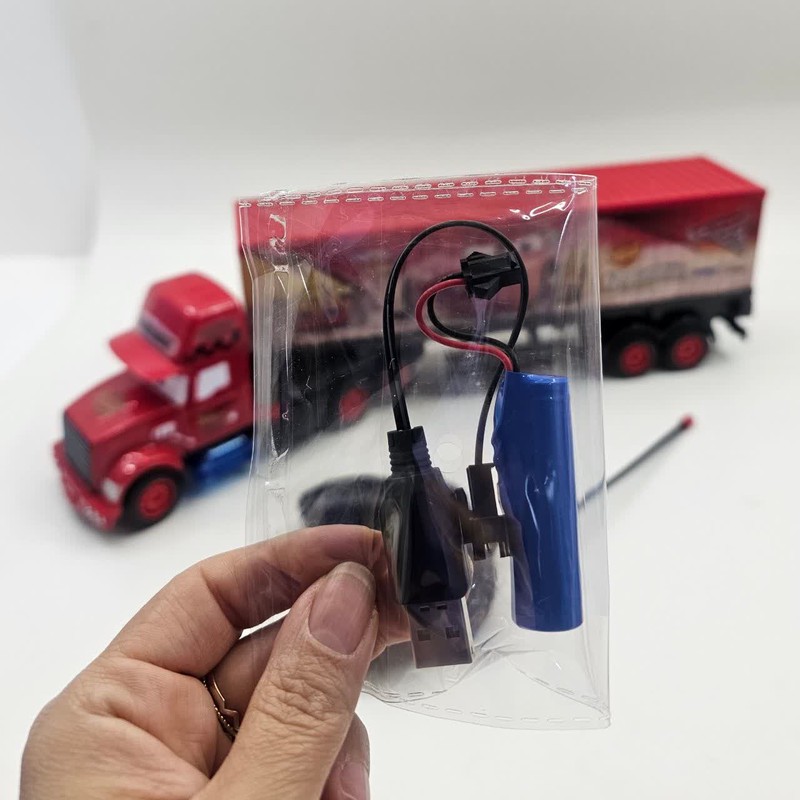 ماشین بازی کنترلی ناب سل مدل تریلی کانتینر مک کویین شارژی کد McQueen s car container truck naab00222