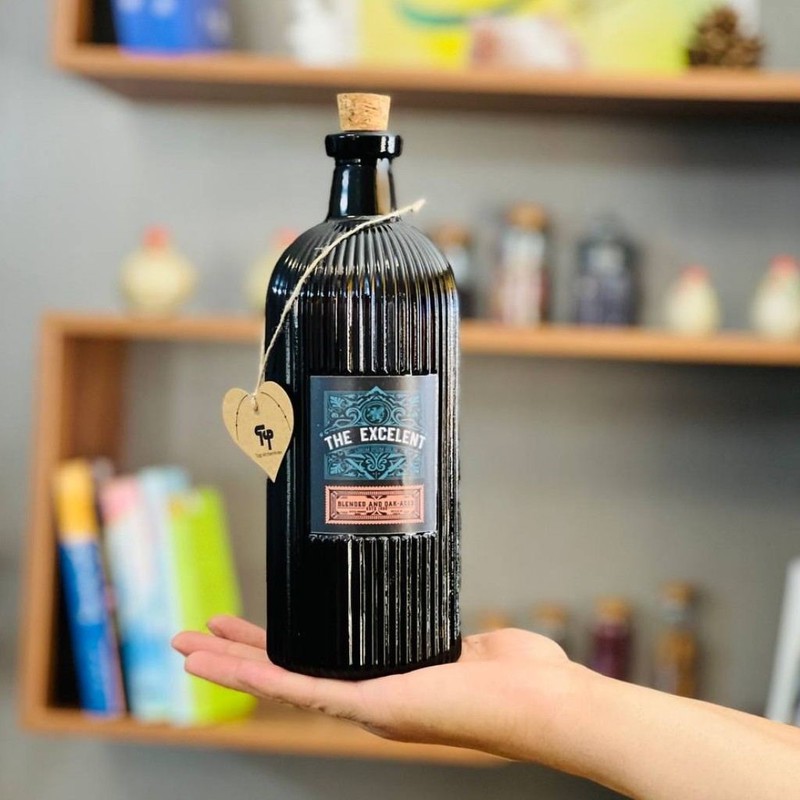 بطری مدل استوانه