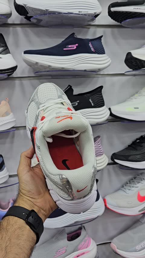 نایک وی 5 NIKE V5 RNR ویتنام سیلور قرمز 