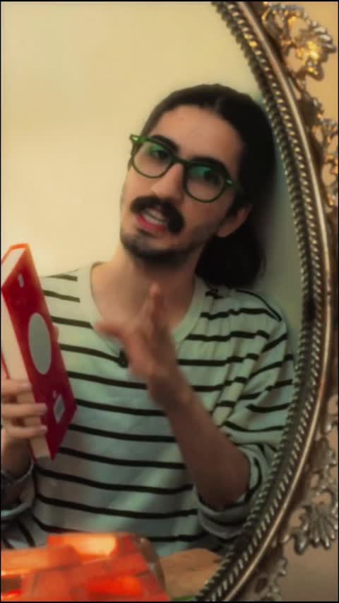 چشم هایش بزرگ علوی به همراه طراحی اختصاصی چهره در کتاب