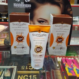 ضد آفتاب روشن کننده کرم پودری SPF50 سان سیو 