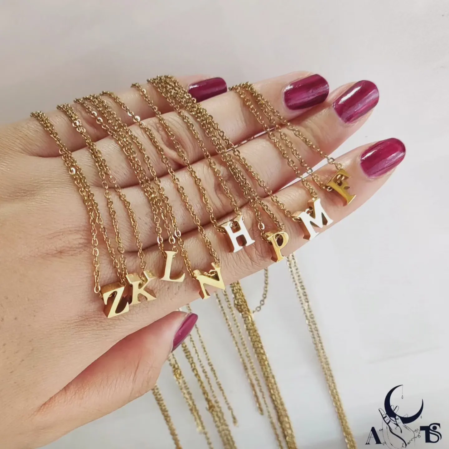 گردنبند حروف سه بعدی
