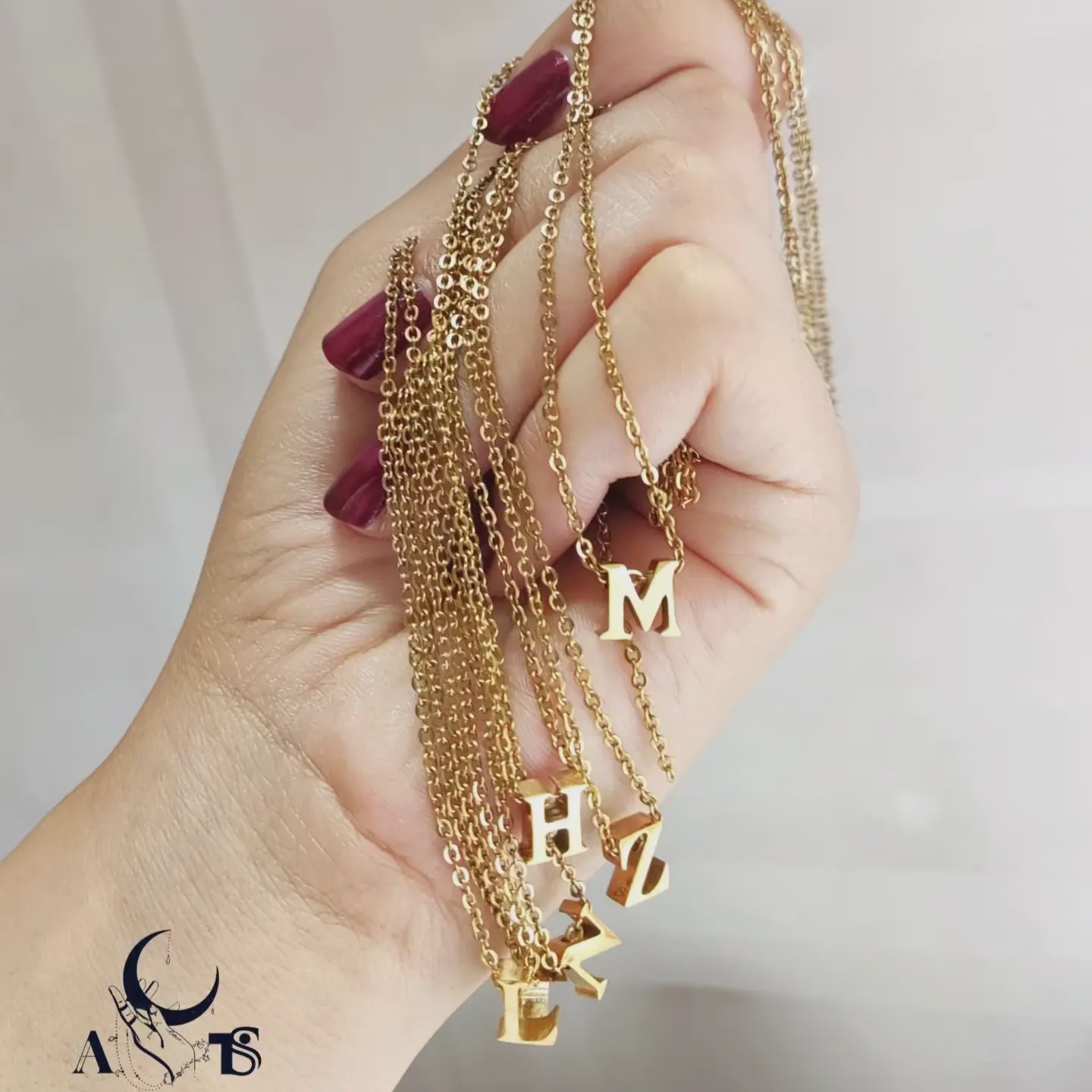 گردنبند حروف سه بعدی