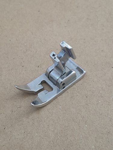 پایه دوخت A ( پایه کار ) ساق دار چرخ خانگی ژانومه 672 فلزی