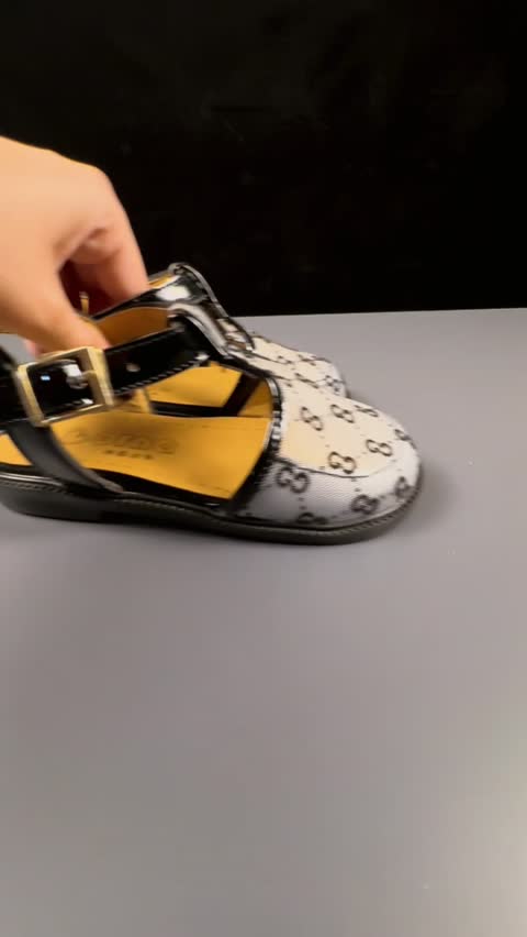 صندل دخترانه مدل نورا