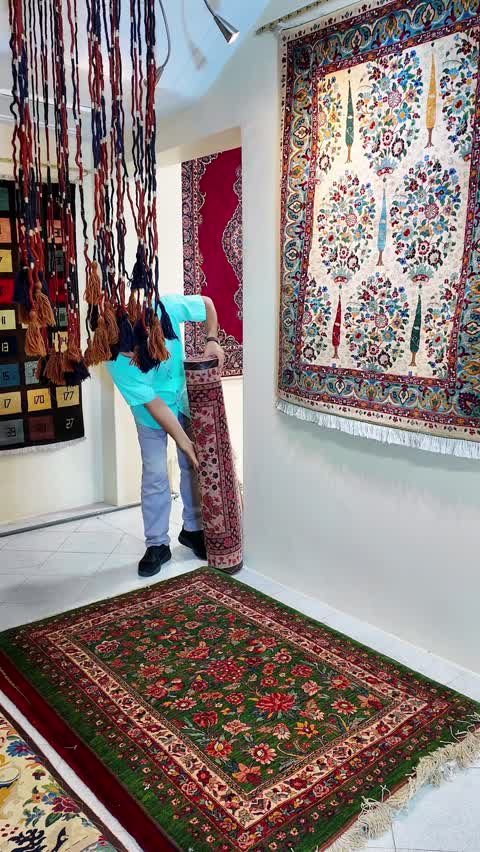 فرش دستباف 1.5 متری قشقایی شیراز کد050579
