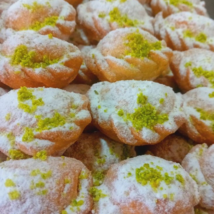 شیرینی قطاب