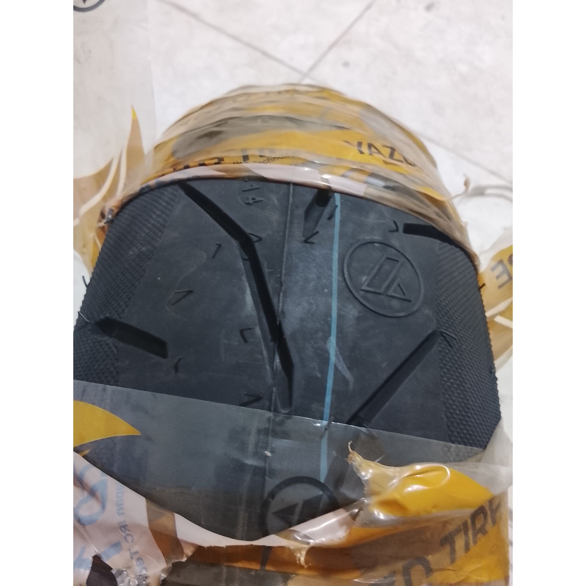 لاستیک سایز 140/70/17