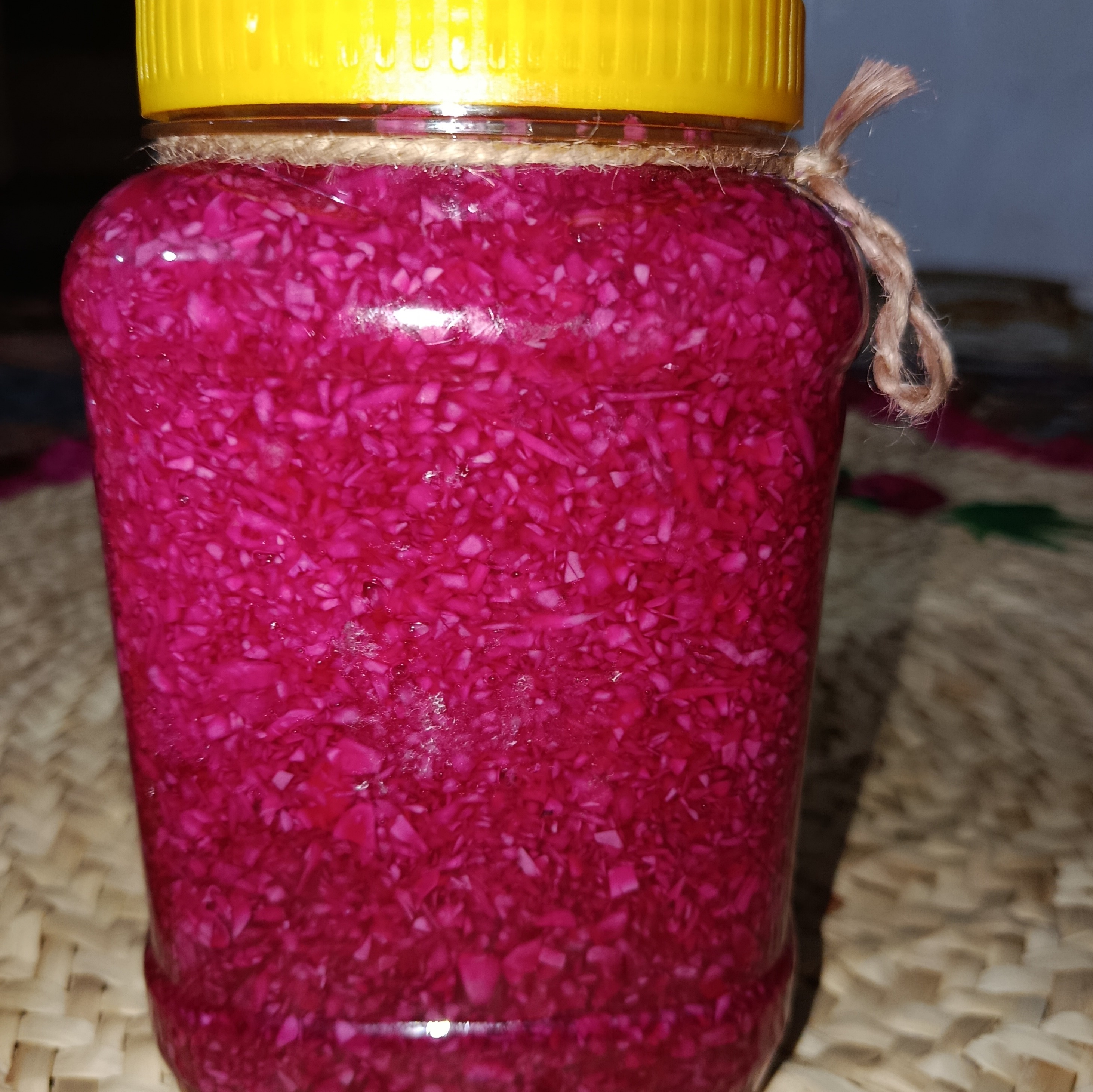 ترشی کلم قرمز .خوشمزه و رستورانی
