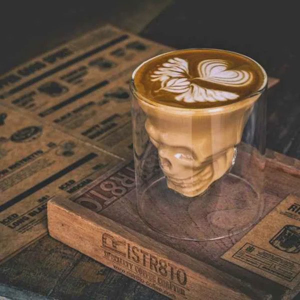 فنجان قهوه دوجداره طرح اسکلت