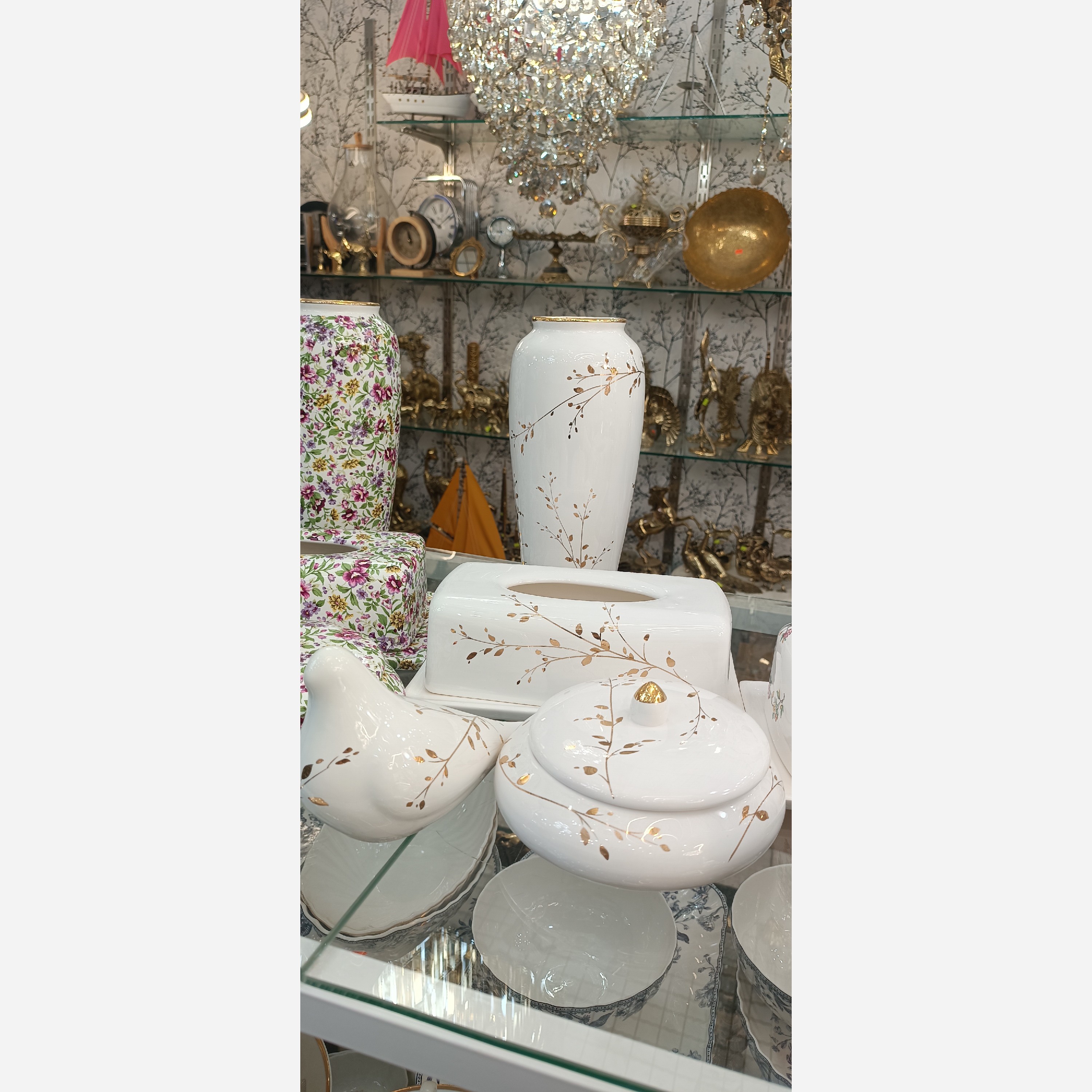 دکوری 4تیکه گلدان .شکلات خوری.جای دستمال.مرغ آمین