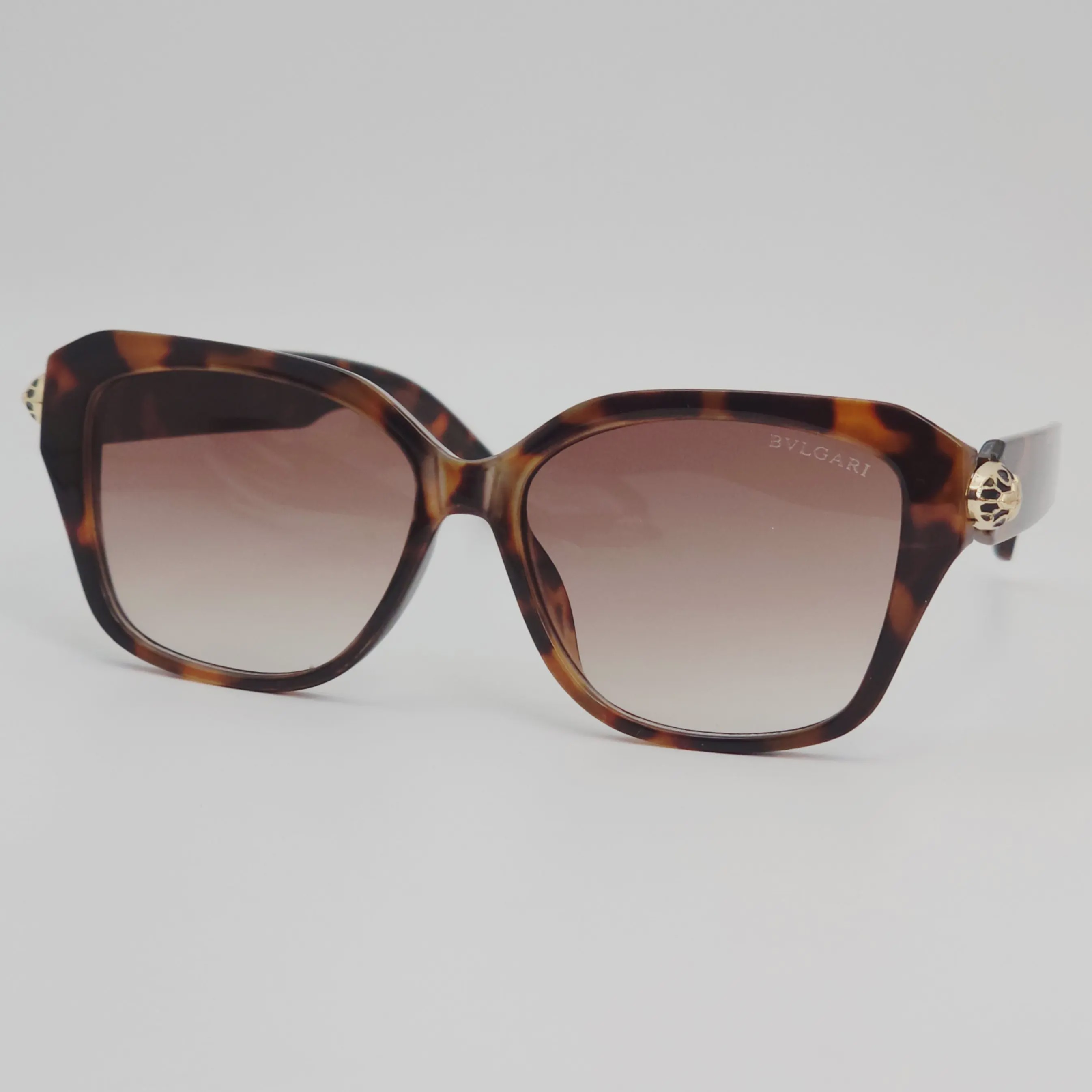 عینک آفتابی زنانه بولگاری Bvlgari ضد اشعه UV400 ایتالیایی Rianova کد 20916
