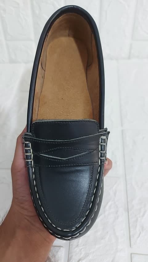 کفش زنانه دست دوز چرم طبیعی کفی طبی مشکی ساده