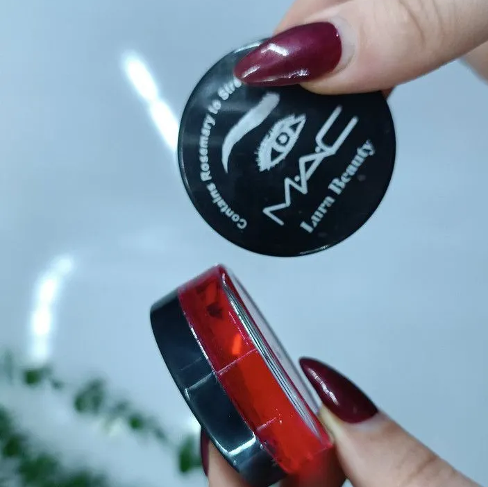 ژل لیفت ابرو مک کاسه ایی همراه با فرچه ژل ابرو بدون سفیدک زدن روی ابرو بی رنگ حالت دهندگی فوق العاده بدون حساسیت ماندگار