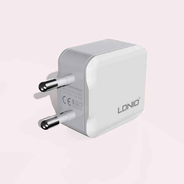 شارژر دیواری 12 وات الدینیو مدل A2201 به همراه کابل USB-C